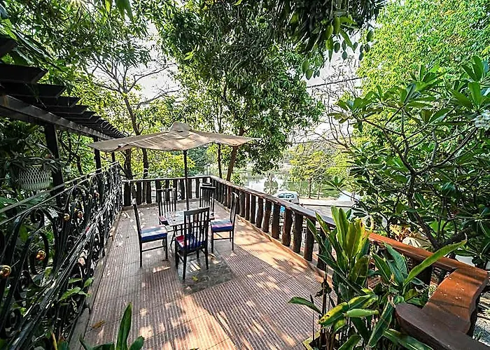 Riverside Boutique And Hotel